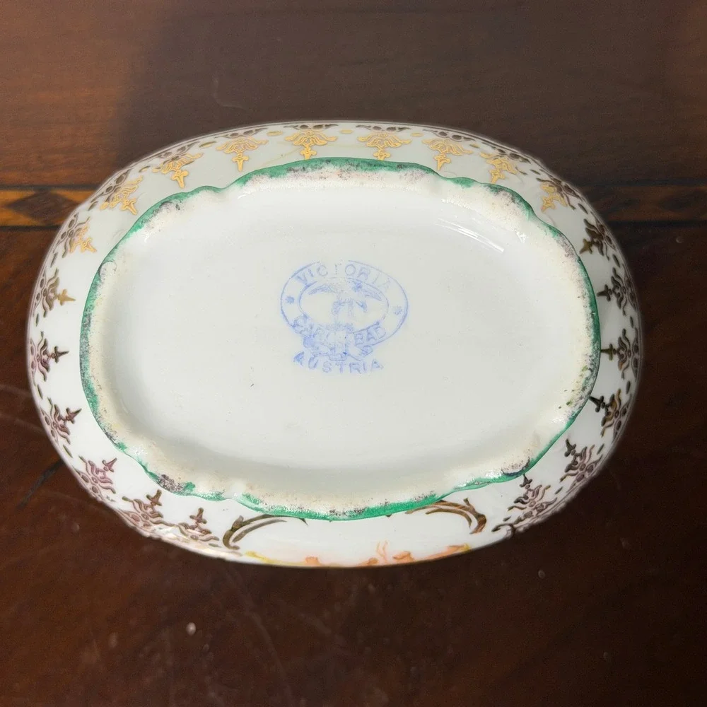 Antique Victoria Carlsbad Austria Porcelain Cherub Footed Bowl Green Gold